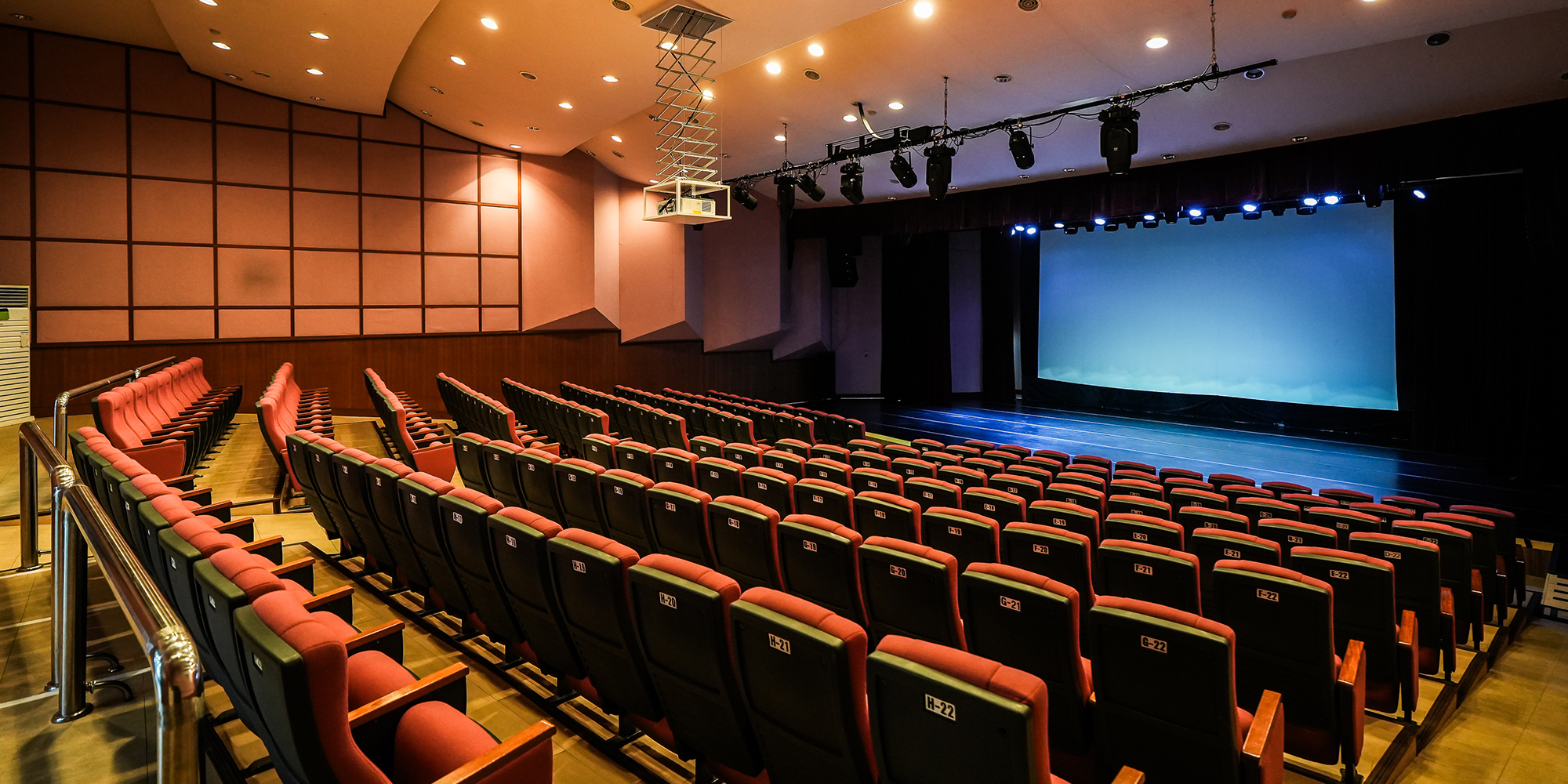 공연장 메인 이미지 4